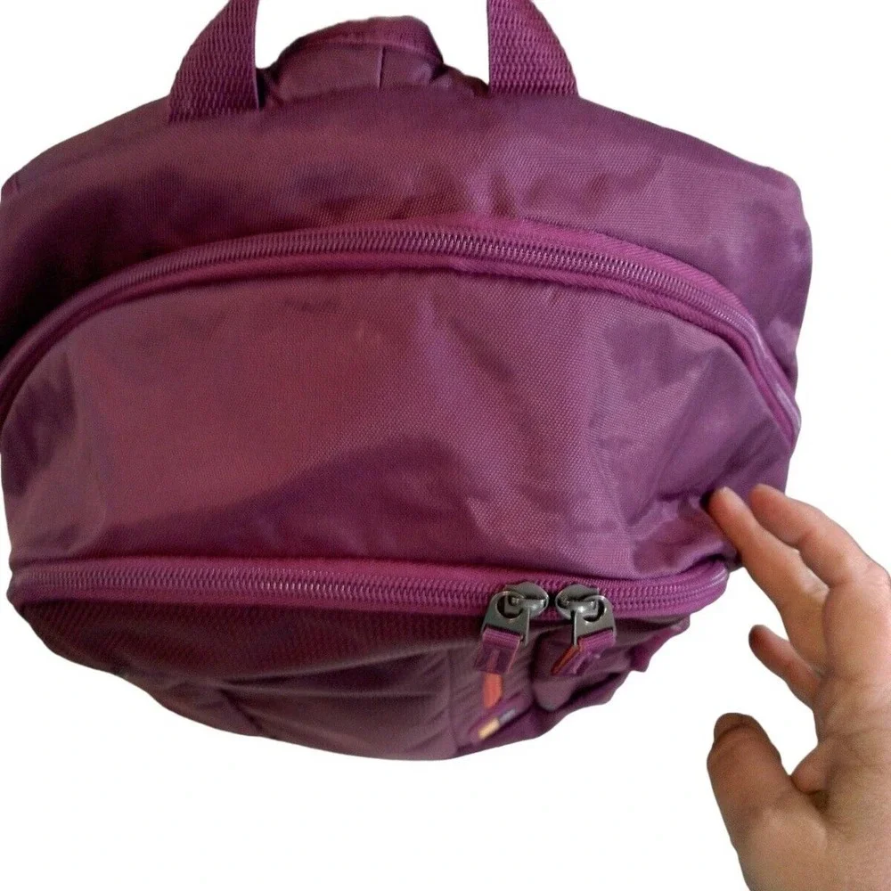 Case Logic Burgundy Backpack Pockets Adjustable Straps Pockets School